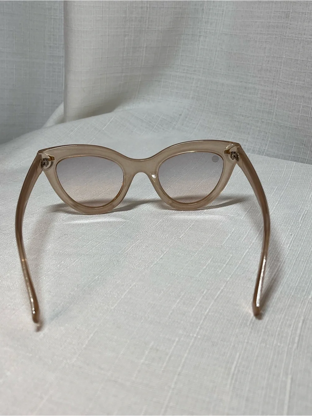 SolarX Cat Eye Sunglasses Nude Translucent Ombré’ UV400 lens + Case